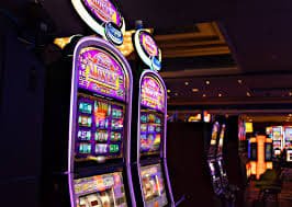leona support team assisting users across multiple gaming categories and payment methods