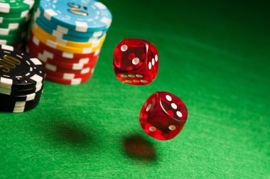 leona payment methods display showing DANA, OVO, GoPay, QRIS, and bank transfers for Texas Poker funding